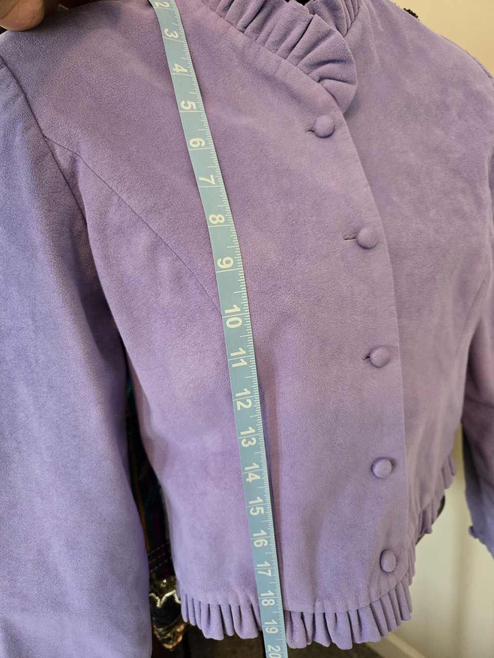Short Women's Jacket - Picture 8 of 9